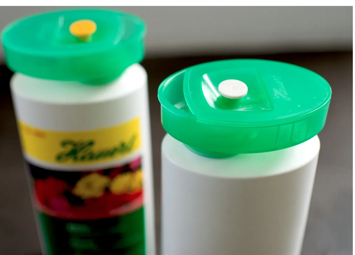 Hauert bottles with the built-in measuring cap