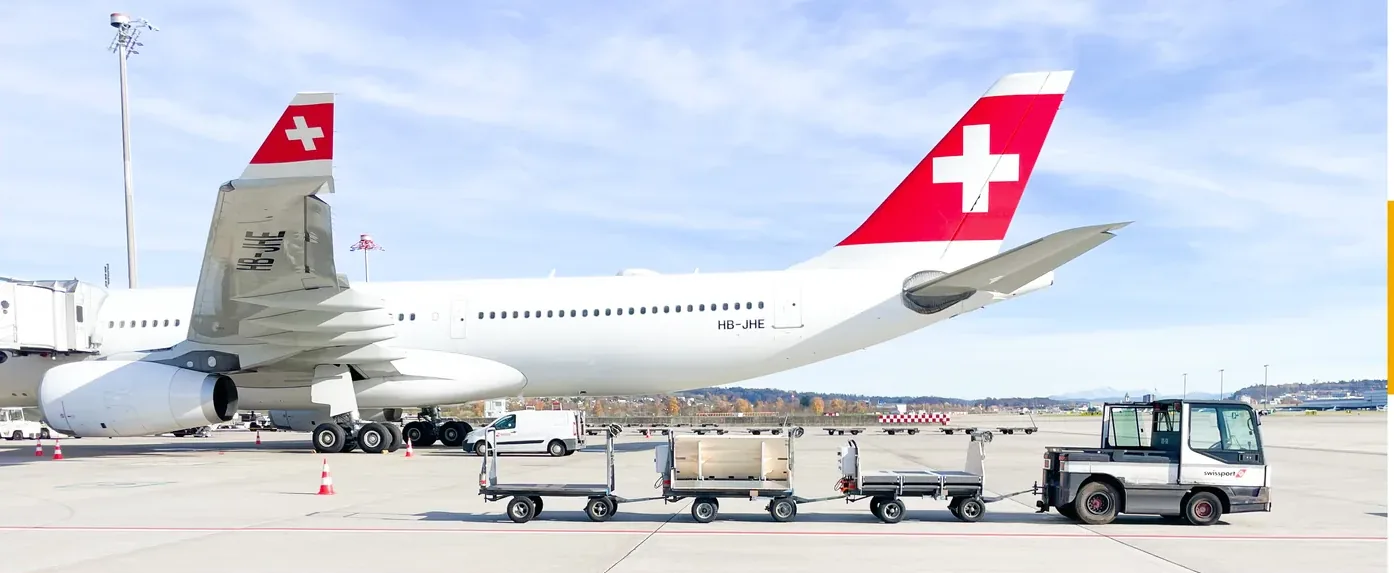 Baggage handling on the apron at Zurich Airport