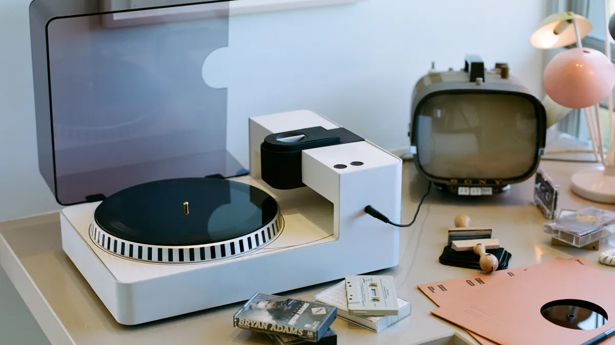 The PHONOCUT vinyl home recorder