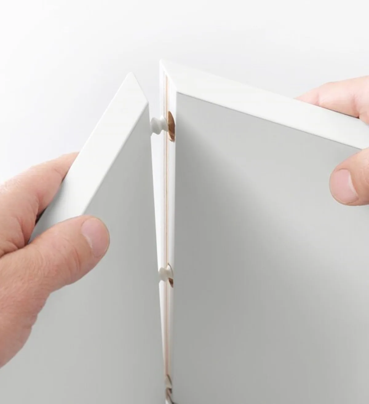 The snap-together dowel IKEA licensed for flat-pack assembly